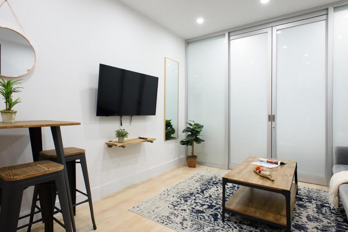 78-2d New Furnished 1br Wd Walk To Park Apartment New York